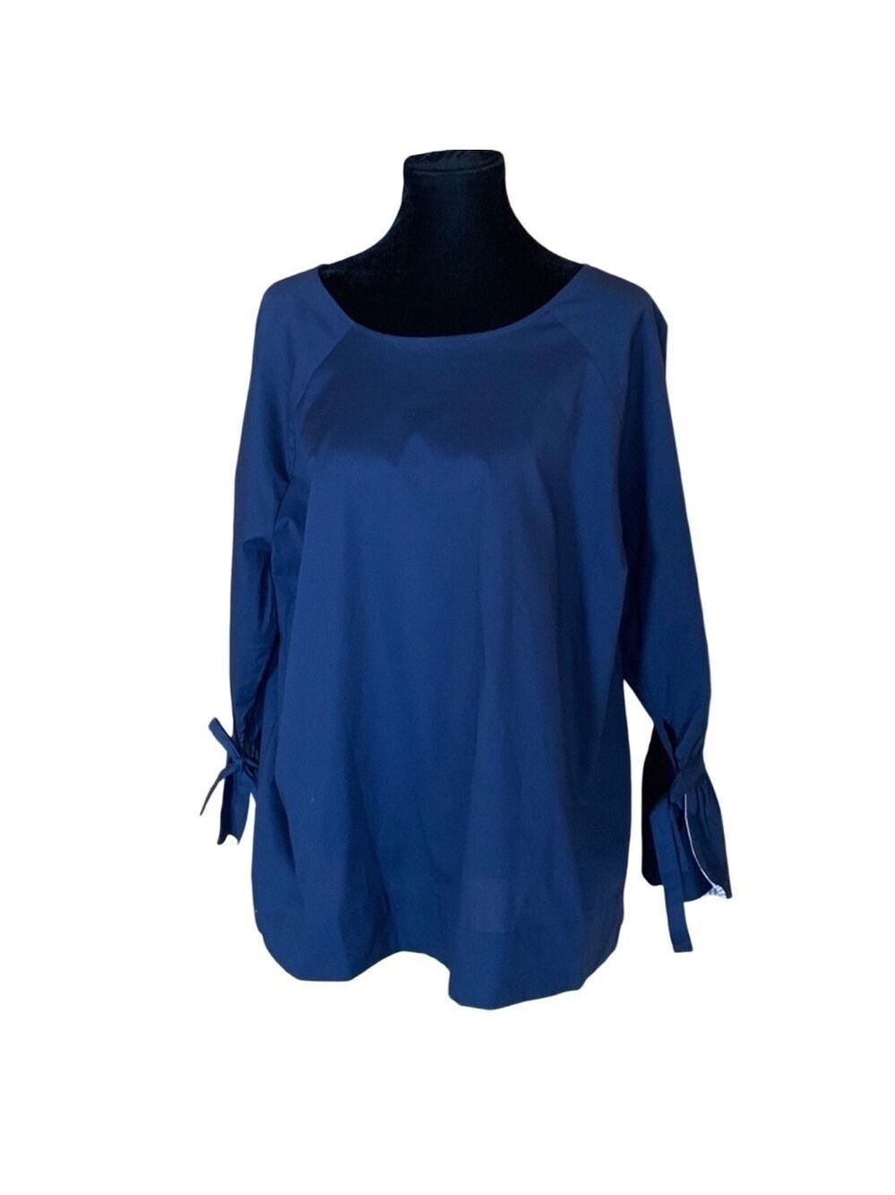 Jane and Delancey navy blue top with bell sleeves Size 1X New